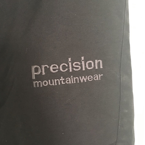 Women’s Snow pants - Picture 2 of 3